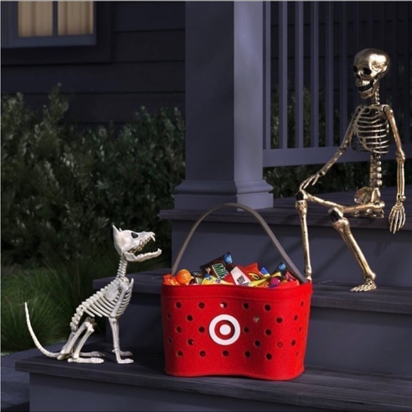 8-Inch Plush Target Basket Halloween Trick-or-Treat Pail - Hyde & EEK! Boutique - Picture 2 of 5